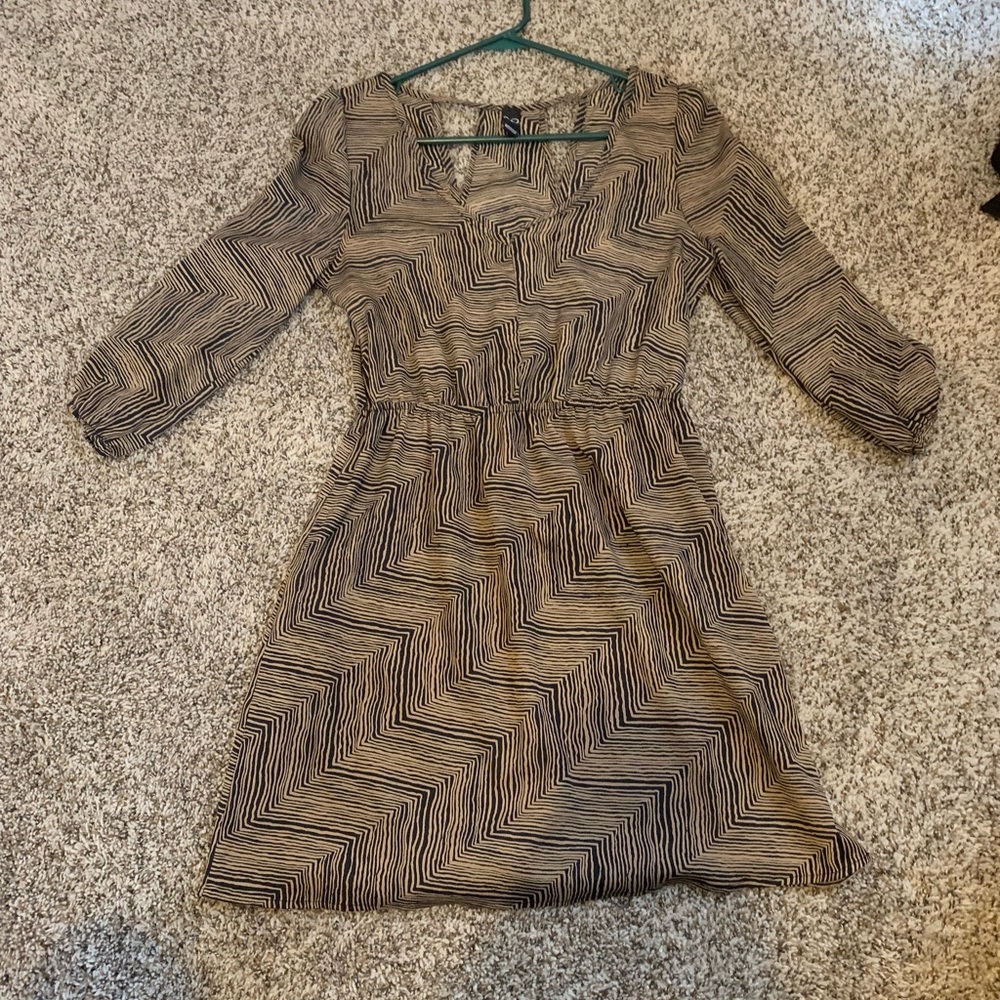 Zebra like print 3/4 sleeve dress